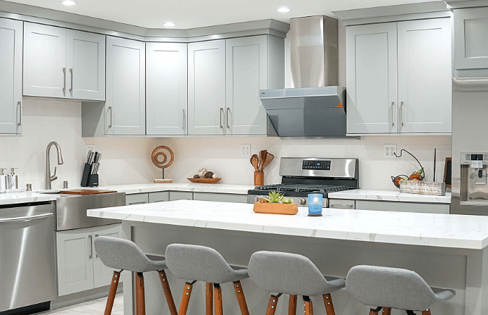 The Best Grey Shaker Cabinet Hardware, Gray Shaker Cabinets With Black Hardware